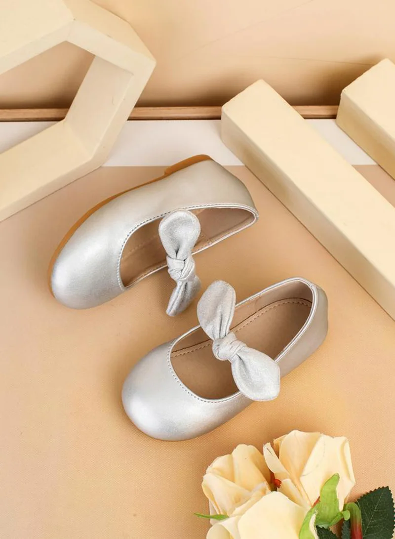 Take Two Girls Silver Bow Decoration Ballerina Shoes